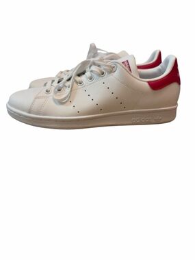 Old Money Tennis Club Model Off Duty Adidas Stan Smith Men 7 Women 8.5